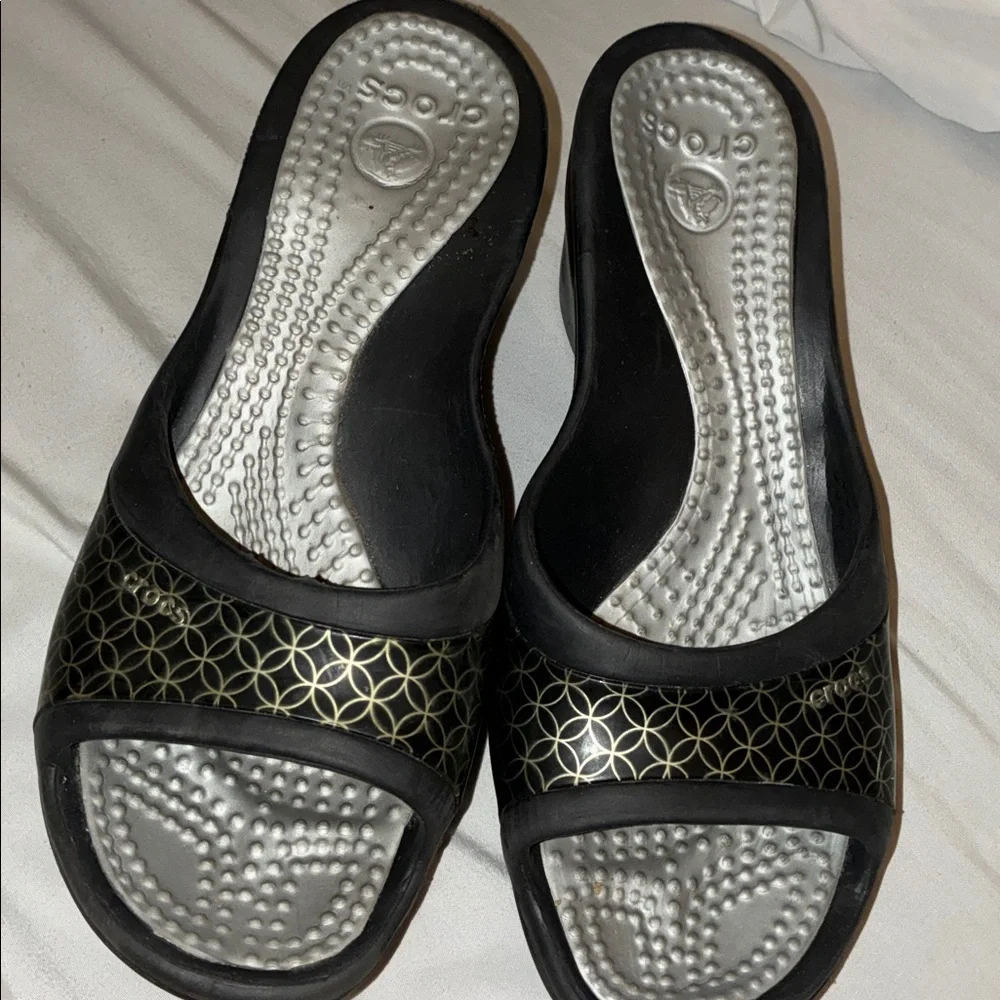 Crocs  Women's Black‎ and Gold Patterned Sandals